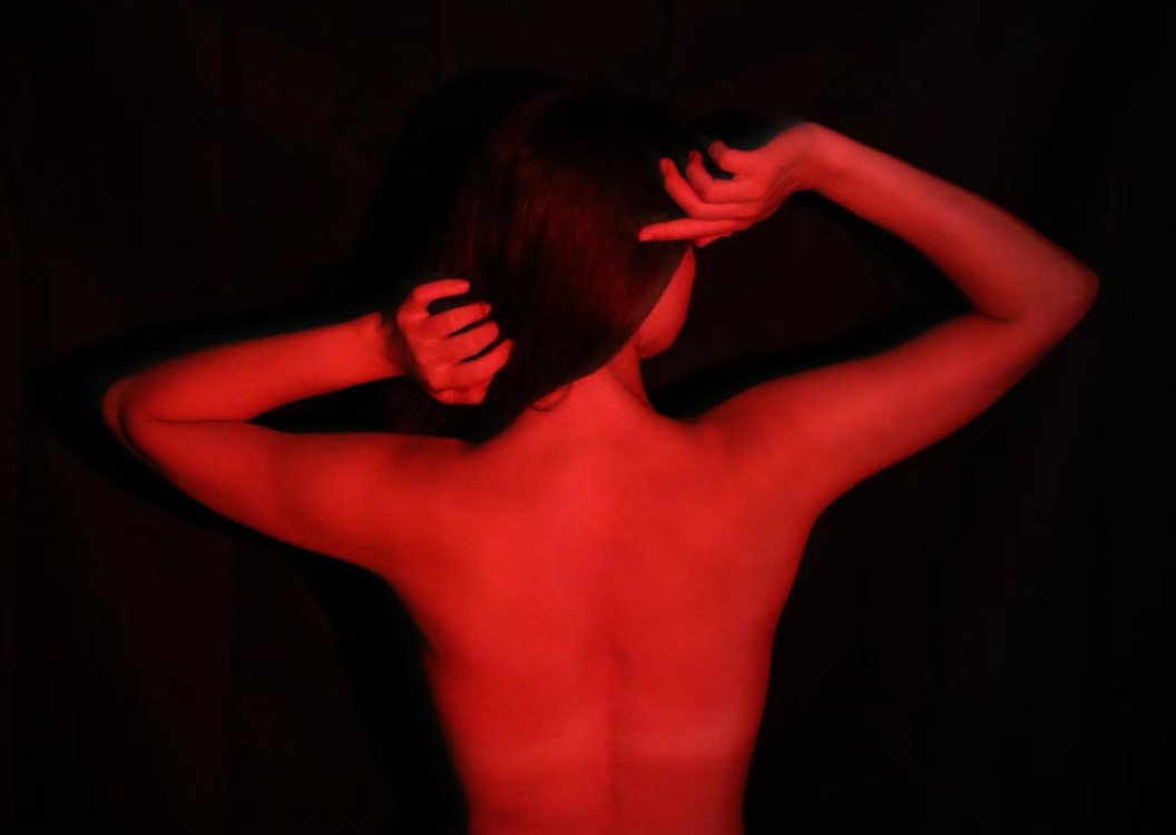 Deep Detoxification: How Far Infrared Therapy Cleanses Your Body at the Cellular Level
